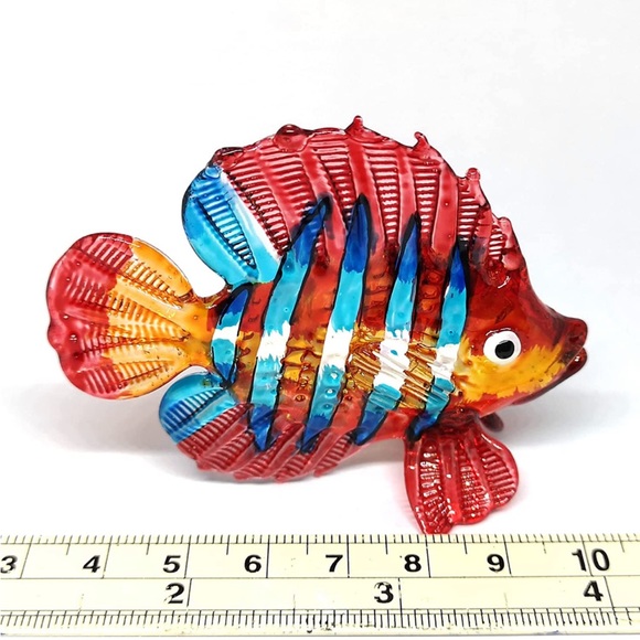 Miniature glass blown fish figurine. - Picture 5 of 9